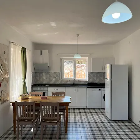 Galaba 1 מלון דירות קס